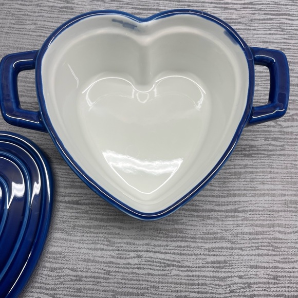 Martha Stewart Navy Heart Casserole Dish - Picture 4 of 6